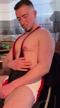 Wrestler Flexing Muscles and Jerking off Huge Load