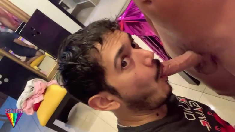 The Substance: 내 의붓오빠는 파티가 끝난 후 나에게 그의 괴물 자지를 맛보게 합니다!