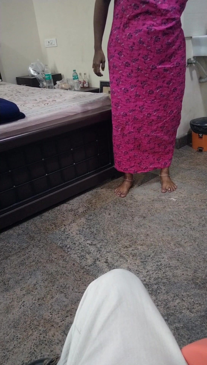 Tamil lesbian: Sexy Leg Hot Show