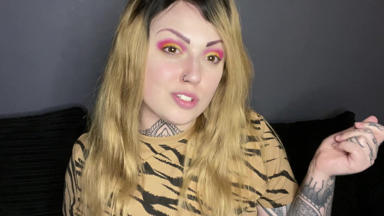 Miss Valentina: Love Spending Your Money