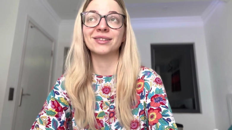 Goddess_Bella_Rae: Cum să pedepsească o dominatoare feminină sclavă