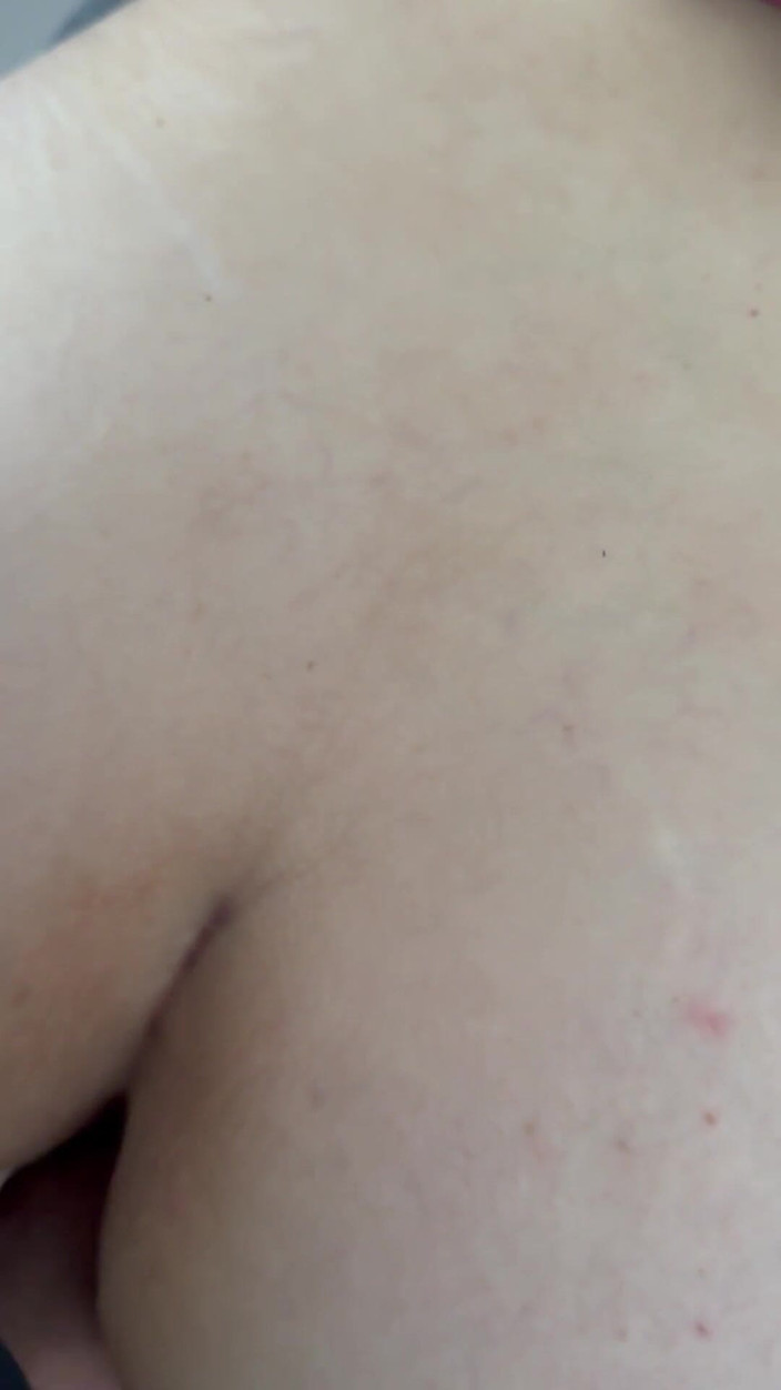 Christy X Taylor: トレーニング後に隣人の奥さんを見かけましたが、彼女の脚と大きなお尻に逆らえませんでした