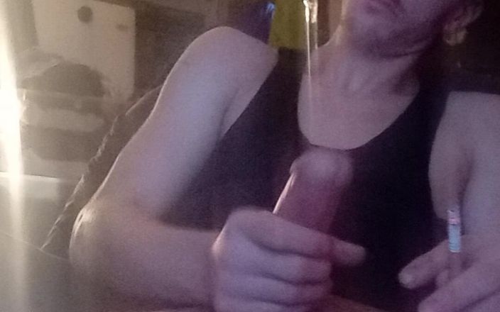 Smoke fetish: Sunny honí a Kouří cig ve stejnou dobu
