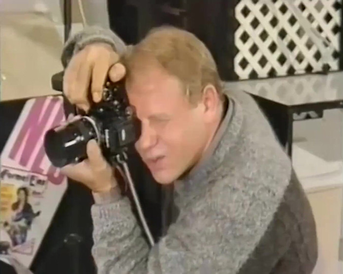Vintage Climax: Blowing her photographer on her work day