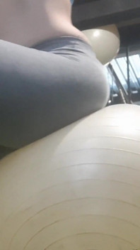 Horny Girl Squirt Naked at the Gym