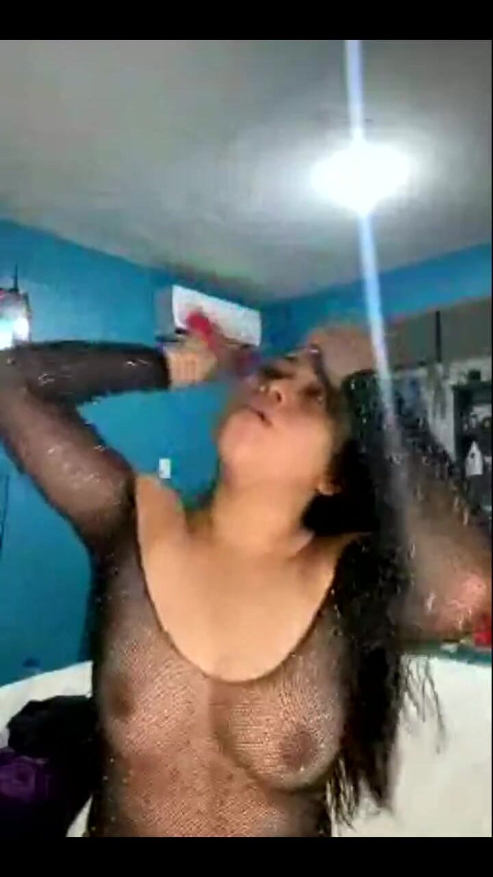 camicamilahotwife: Tetas de latina