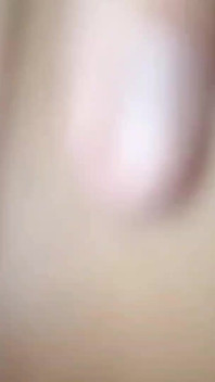 Ze is altijd geil na de les, daarom neuk ik haar, ik kom in haar klaar en vul haar poesje met sperma