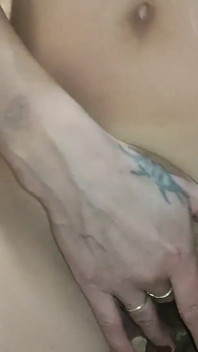 I attached a big dildo to the wall and I have my anal to squirt