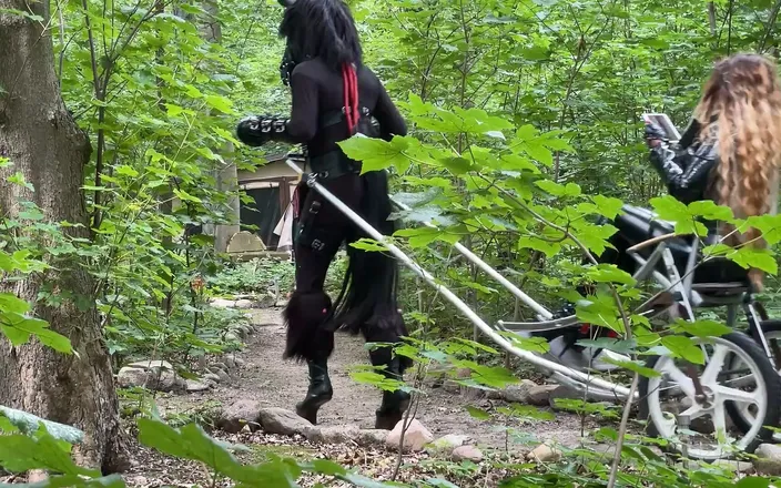 Dominatrix Frida: Pet Play Cart Pulling 3 (190)