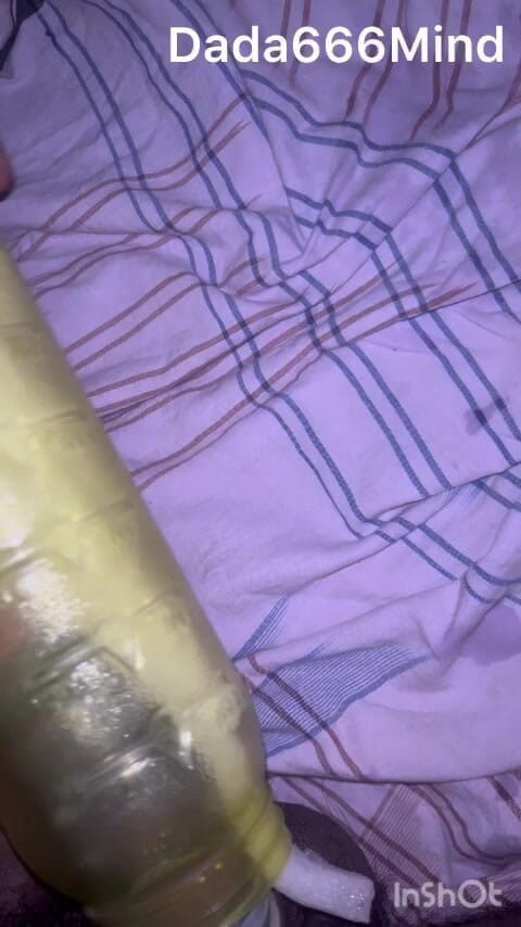 Zingaa: Cậu bé sử dụng âm hộ chai nước - anh ấy tự địt mình