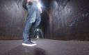 8inmanskny: Zabawa w tunelu