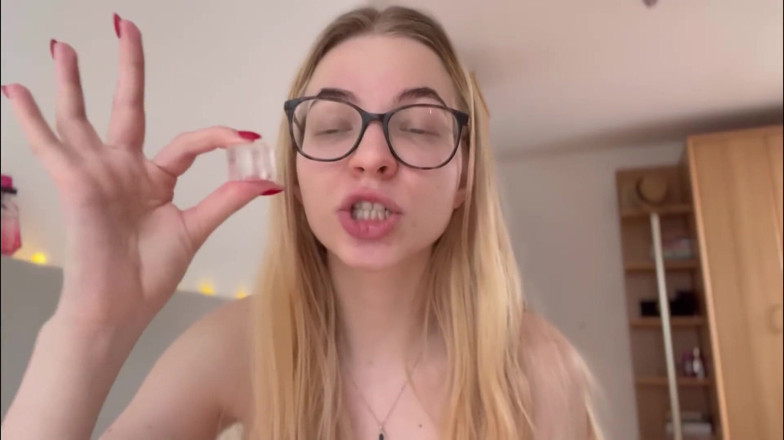 Goddess_Bella_Rae: The Biggest (smallest) Beta on the Interne