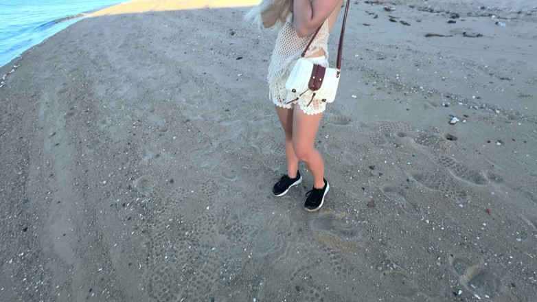 SweetieXcherry69: Picked up a Stranger While on Vacation and Fucked Her