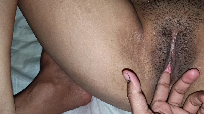 Hot Sudipa: Güzel Hintli köylü kadın tam sert seks videosu