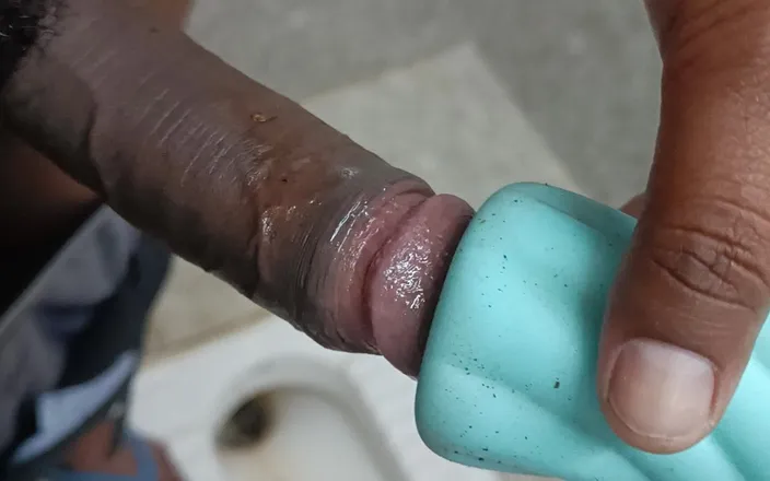 Suryabhauu ki masti: Desi Indian Boy Use Sex Toy and Hand Job Witfront...