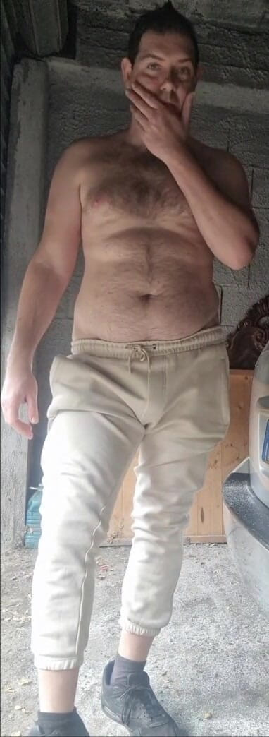 Mirko2589: All Naked in My Garage
