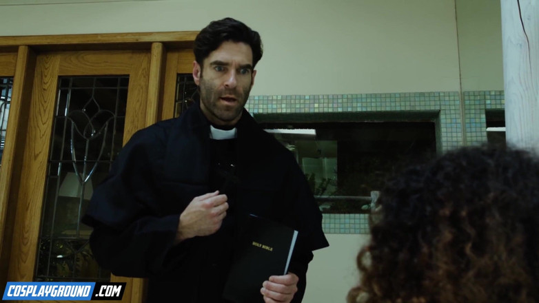 Cosplayground: Liv Reformed precisa do pau duro do padre para seus...