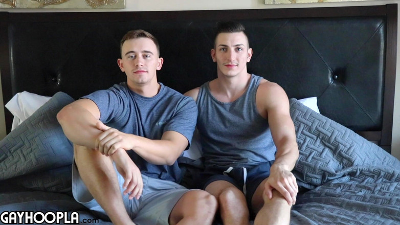 Gay Hoopla: Les mecs Str8 écartent les jambes. Sainte!