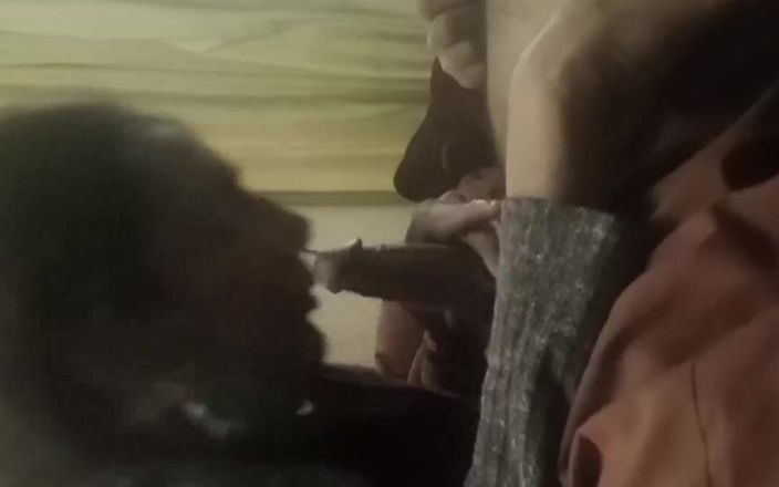 SHAKRATASNEEM: Такая горячая красивая анальная траха на домашней кровати сводная сестра