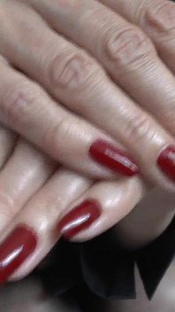 Hermosas uñas rojas en verano - parte 3, Lady Victoria Valente