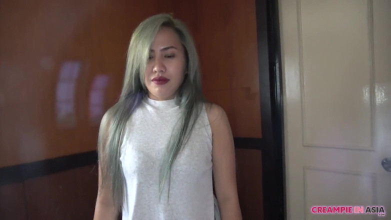 Creampie In Asia: สาวสวยโดนลุงแก่ (50+) เย็ด แล้วโดนแตกในเต็ม ๆ ทันที