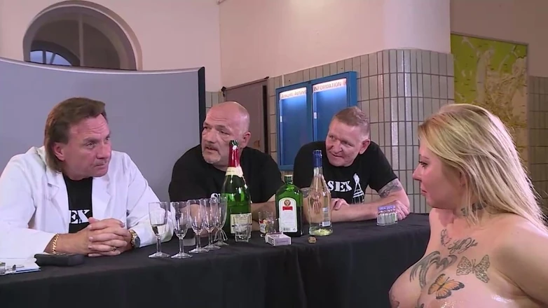 Deutschland porn: Doctor Bangs a Busty Blonde MILF