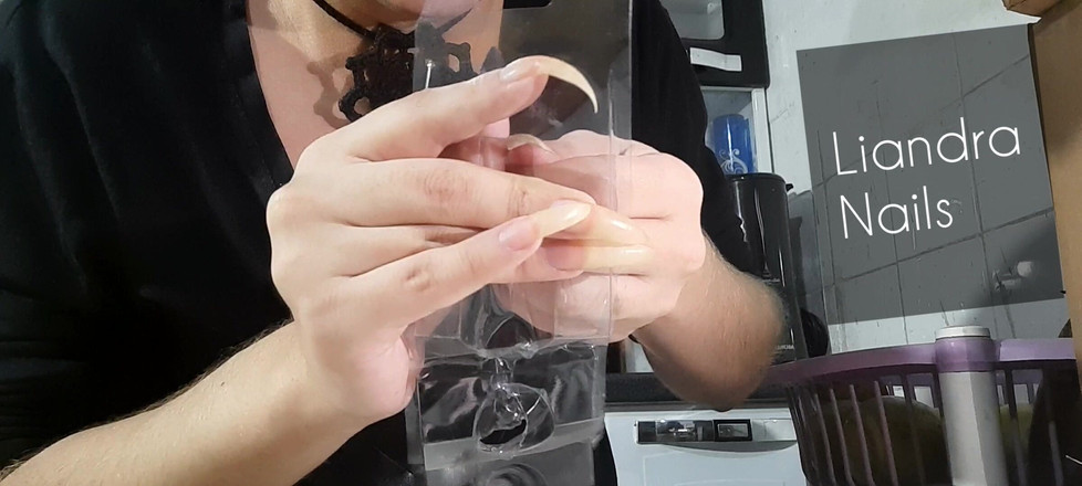 Goddess Li: Liandranails versus plastic dur