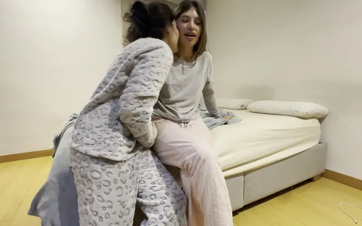 scarlettandc: My Girlfriend and I Woke up to Smell Our Sweaty...