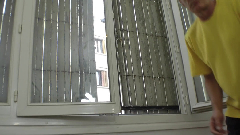 Trans and Co: Dans Les Coulisse De La Video Porn D'une Jolie Trans...