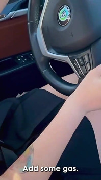 Let me thank you with a blowjob ? OK! Stepmother off her stepson for driving lessons