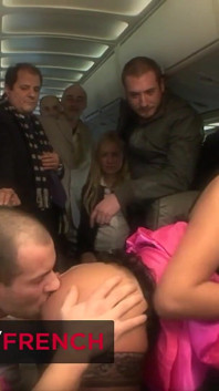 Harde seks met een rondborstige stewardess