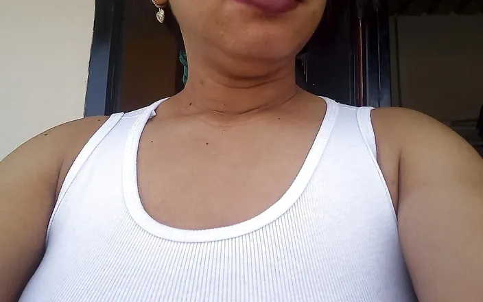 PATY PATY: On the Balcony of Her House