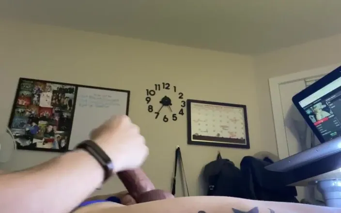 RiceQueenTopBoy: Can You Tell I Get Horny and Bored Often?