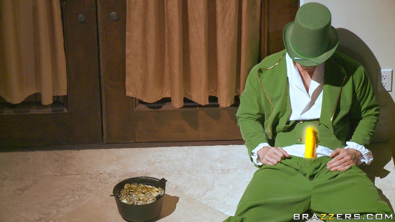 Teens Like It Big: Gençler büyük seviyor - St-Patrick Günü, Tiffany harika seks yapmak için...