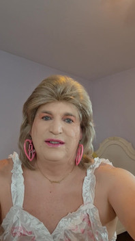 I Cheated on Daddy, so He Gave It to Me Hard All Day,my Pussy Is Wreaked!