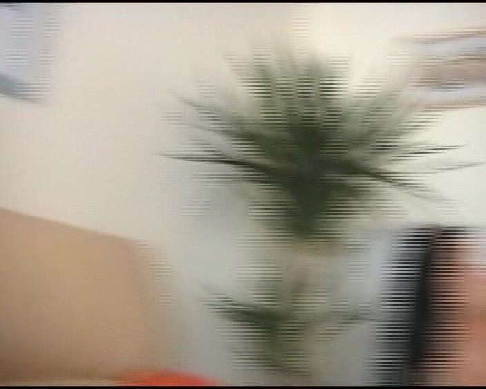 Porno kino: Un tip norocos agață două curve germane fierbinți și au parte...