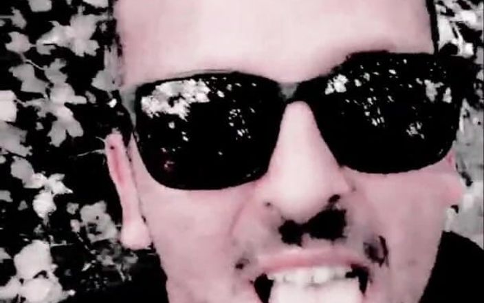 Slutboyben: Slutboyben Cam4 scroafă sexy de spermă în aer liber
