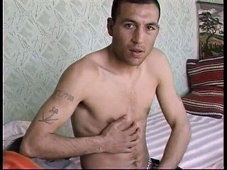 JNRC: Genç heteroseksüel Bir Arap'tan bir yarak