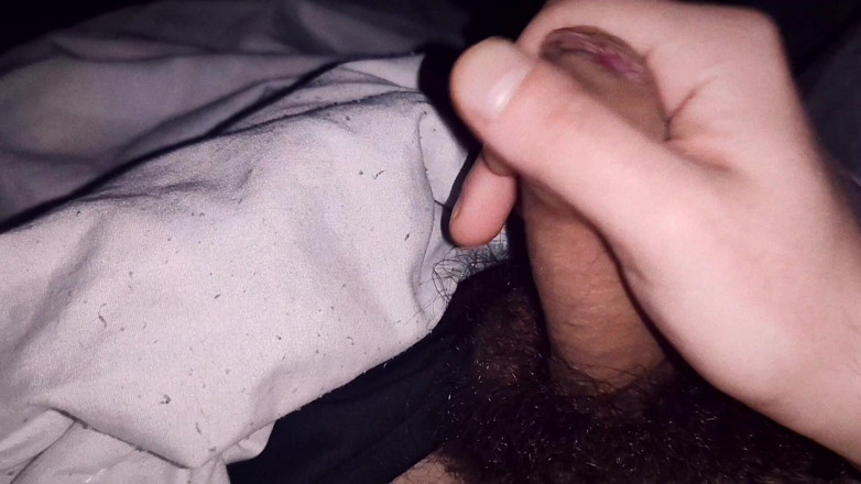 MartyBrady: Sexy twink peluda mastorbación