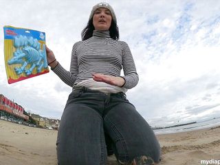 Faye Taylor: डायनासोर रेत में जीवाश्म बना रही है