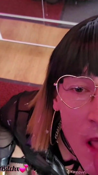 Vanessabitchx la Vidangeuse De bites la superba Salope una sborrata in faccia con la con sborrata eiaculazione. Parischiennetrv. Prod 91