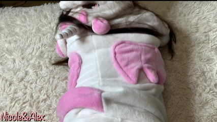 NicoleAndAlex: Můj nevlastní bratr mi nedovolí hrát herní konzoli. Ošukal mě