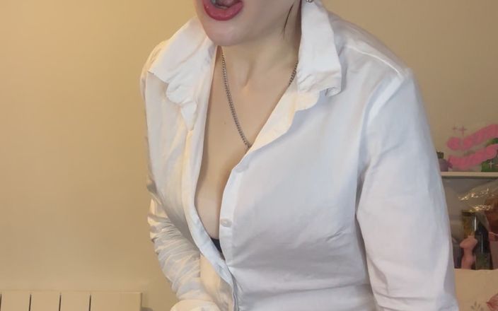 Bigtiddygoth: Plaything del jefe: empapada de leche y ansiando más