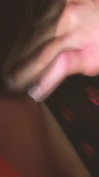 Sexuelle gruppenszene 4: blondine und brünett mit dicken titten in dessous Ficken mit einem maskierten mann, teilen sie einen cumshot