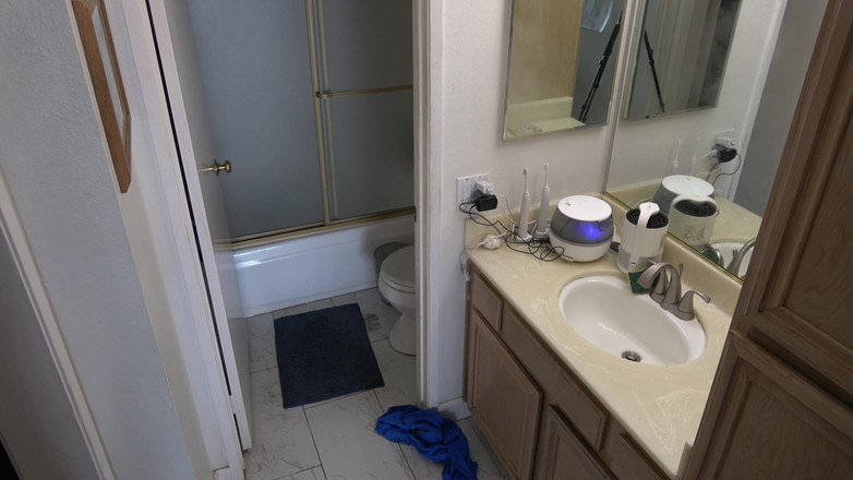 Erin Electra: Madrastra follando por el culo para preservar su matrimonio