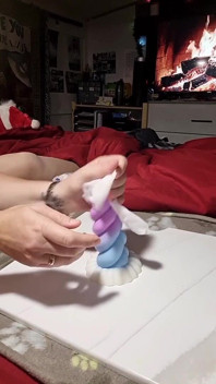 Culona milf monta un consolador gordo para estirar ese coño