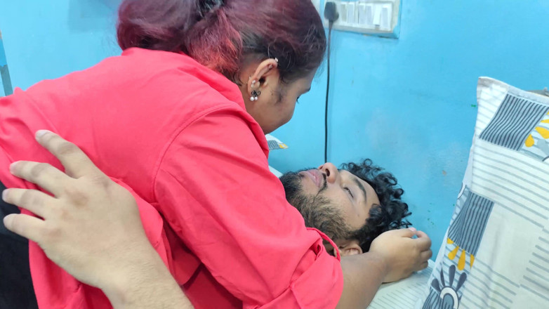 Vaigavarun45: Ragazza che bacia il ragazzo e storia calda