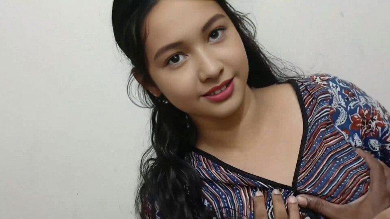 Apple Porn: Hot Thailand Maid Gave Best Service in Hotel Room