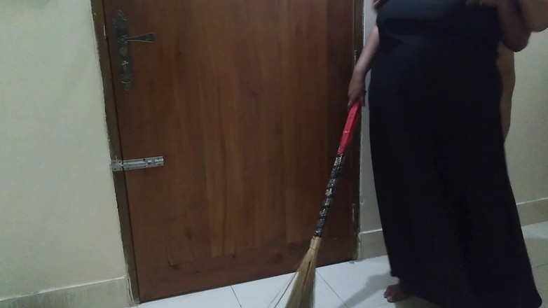 Aria Mia: 모티 간드 발리 무슬림 나쿠르니 코 자바르다스트 추다이 힌두교 말킨 코 베타