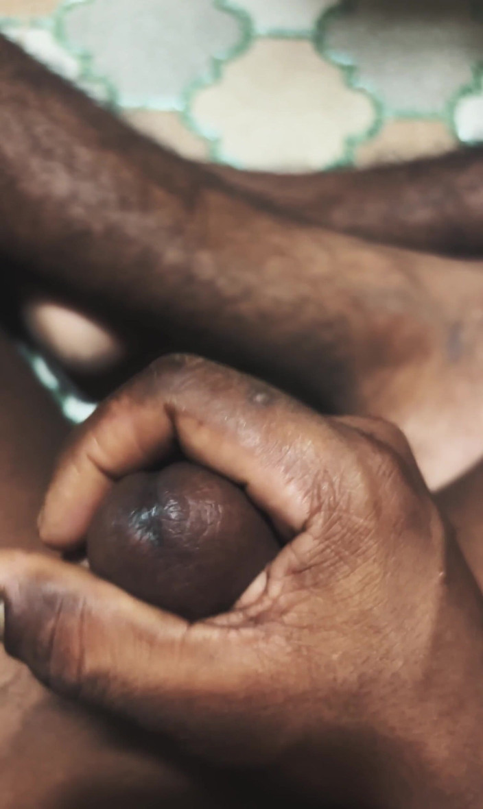 Indian pron studio: Merke y retire el agua mientras ve el video